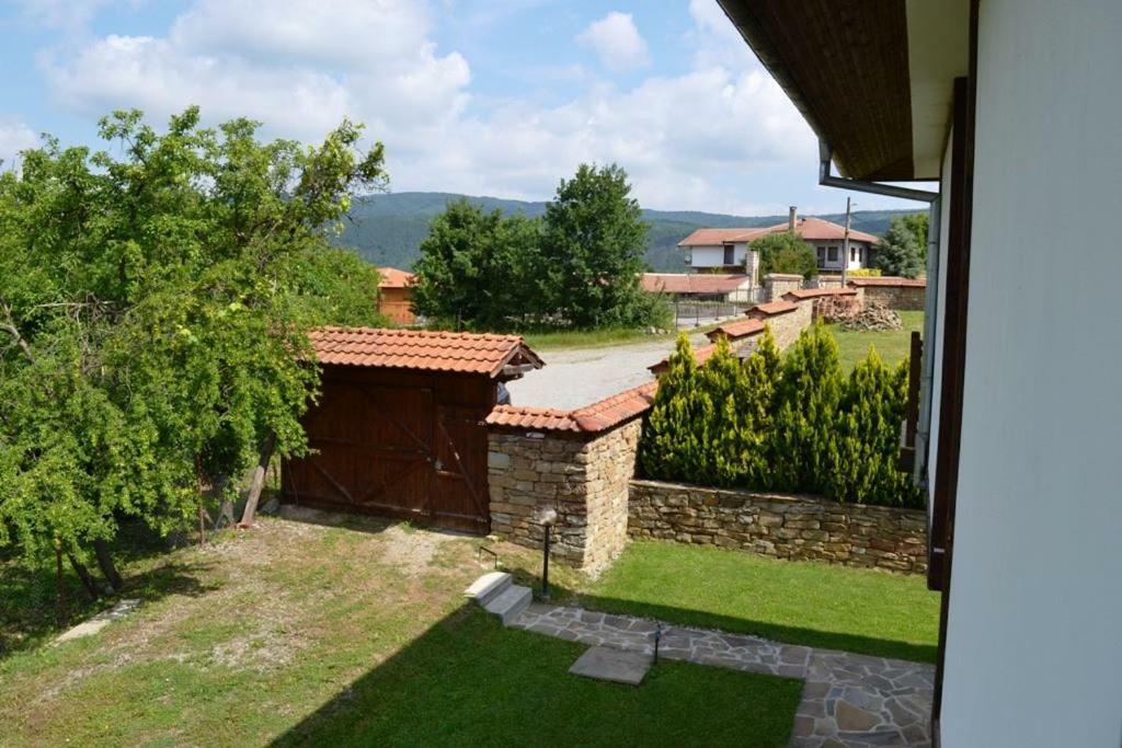 Sichanova Guest House Brŭchkovtsi Exterior foto